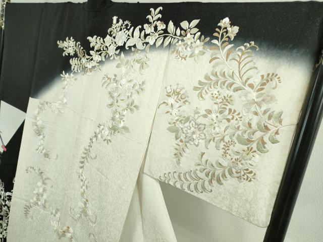 平和屋本店■極上 訪問着 総手刺繍 花唐草文 暈し染め 金銀糸 銀通し地 白×黒 逸品 DZAB0198kh5