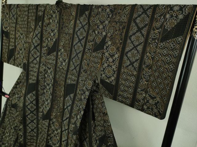 平和屋本店■極上 中国三大刺繍 スワトウ刺繍 刺し子 総刺繍 本場縞大島紬 名物裂間道 大島紬美幸謹製 ロング丈 証紙付き 逸品 DZAB1723kh5