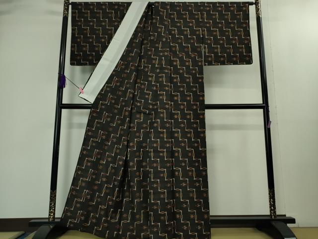 平和屋本店▽極上 国指定重要無形文化財 本場久米島紬 手織 単衣 反端付き 逸品 未使用 DZAB1961kh6