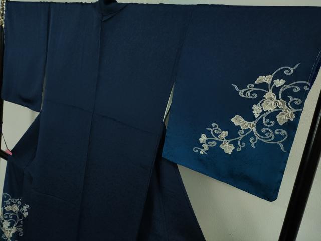 平和屋本店●極上 金彩友禅 卓越技能者・名工・和田光正 訪問着 葡萄蔦の葉文 濃藍色地 暈し染め 銀彩 逸品 DZAB2202kh6