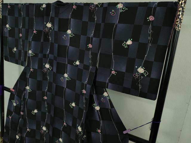 平和屋着物●極上 小紋 市松花文 黒地 京都きもの友禅扱い ロング丈 逸品 未使用 DZAB2444kh6