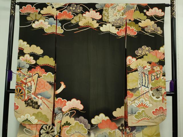平和屋着物●極上 アンティーク 大正ロマン 振袖 駒刺繍 御所車松文 黒地 暈し染め 金糸 逸品 DZAB2485kh6
