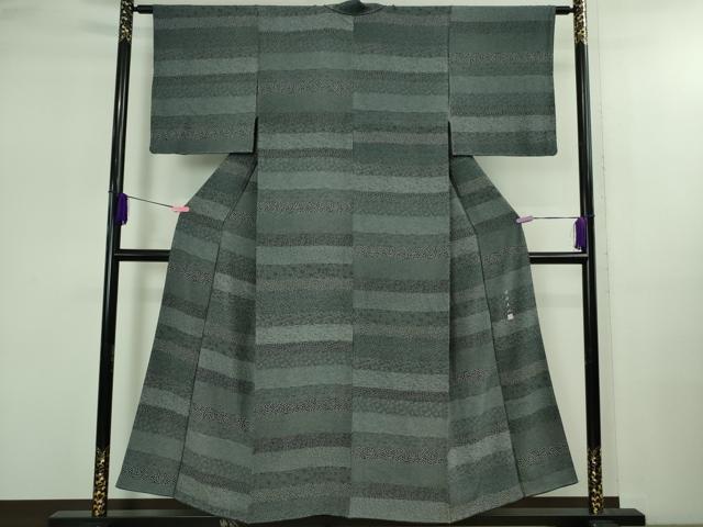 平和屋着物●極上 伝統工芸士 保科土山 江戸小紋 松竹梅入り横段 黒×白 反端付き 逸品 未使用 DZAB2530kh6