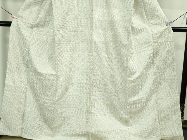 平和屋本店●極上 本場大島紬 白大島 訪問着 総刺繍 横段花菱文 逸品 DZAB2541kh6