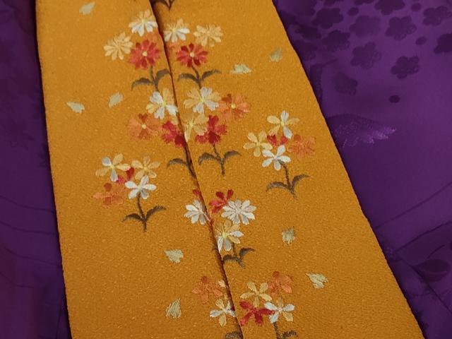 平和屋本店●極上 振袖・長襦袢(袷・半衿刺繍)セット 駒刺繍 舞蝶花毬文 暈し染め 金彩 銀通し地 関芳謹製 反端付き 逸品 DZAB2759kh6