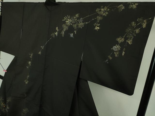 平和屋着物●極上 本場染大島紬 訪問着 手描き 枝花文 黒地 逸品 DZAB2786kh6