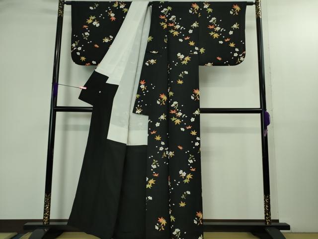 平和屋着物●極上 小紋 桜楓文 黒地 鬼しぼ縮緬 金彩 松坂屋扱い 逸品 DZAB2850kh6