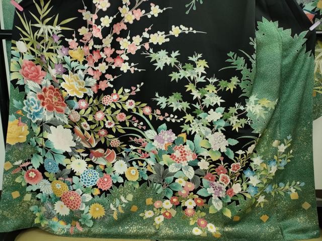平和屋本店●極上 振袖 駒刺繍 鴛鴦花文 たたき染め 黒地 金彩 逸品 DZAB2956kh6