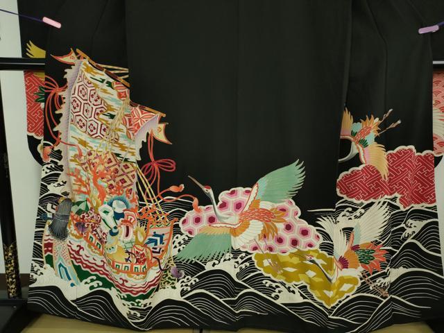 平和屋本店●極上 アンティーク 大正ロマン 振袖 駒刺繍 宝船 立波飛鶴文 黒地 金彩 逸品 DZAB3027kh6