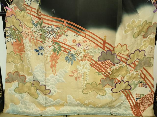 平和屋着物●極上 アンティーク 大正ロマン 振袖 駒刺繍 渡橋花松文 暈し染め 黒地 金彩 逸品 DZAB3030kh6