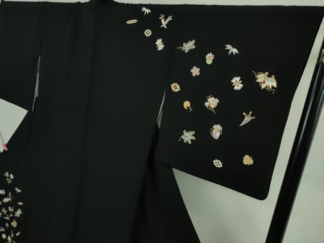 平和屋本店●極上 訪問着 総刺繍 宝尽くし 黒地 金糸 逸品 DZAB3077kh6