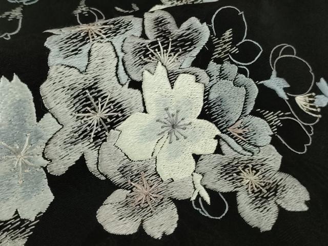 平和屋本店●極上 振袖 総刺繍 四季花文 桜 藤 紫陽花 杜若 牡丹 黒地 逸品 DZAB3419kh6