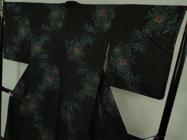 平和屋着物●極上 本場大島紬 9マルキ 蔦の葉花文 黒地 逸品 未使用 DZAB3485kh6