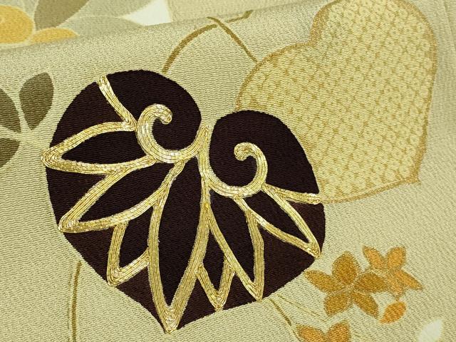 平和屋本店●極上 工芸キモノ野口 訪問着 駒刺繍 葵 白橡色地 縮緬地 金彩 逸品 DZAB3560kh6