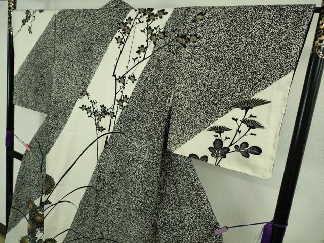 平和屋本店●極上 人間国宝 森口華弘 蒔糊友禅 蒔糊散らし 訪問着 駒刺繍 菊梅文 金彩 逸品 DZAB3562kh6