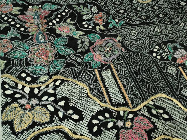 平和屋本店●極上 振袖 絞り 名物裂草花文 金銀彩 黒地 逸品 DZAB3818kh6