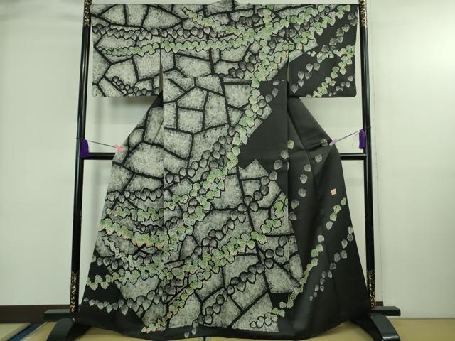 平和屋本店●極上 訪問着 作家物 ろうけつ染め 蔦の葉文 黒地 伊と幸 反端付き 逸品 DZAB4041kh6