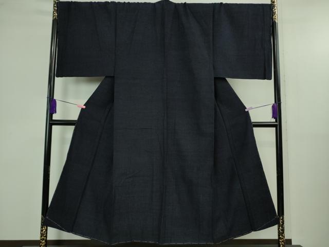 平和屋本店●極上 男性 本場結城紬 重要無形文化財 杢 小倉商店謹製 キングサイズ 濃藍色 反端付き 逸品 未使用 DZAB4109kh6