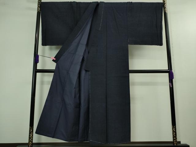 平和屋本店●極上 男性 本場結城紬 重要無形文化財 杢 小倉商店謹製 キングサイズ 濃藍色 反端付き 逸品 未使用 DZAB4109kh6