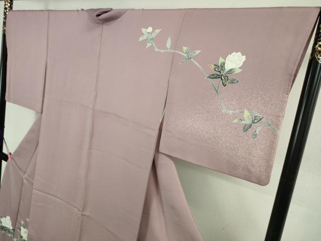 平和屋本店●極上 人間国宝・羽田登喜男 訪問着 枝花文 たたき染め 紅藤色地 逸品 DZAB4162kh6