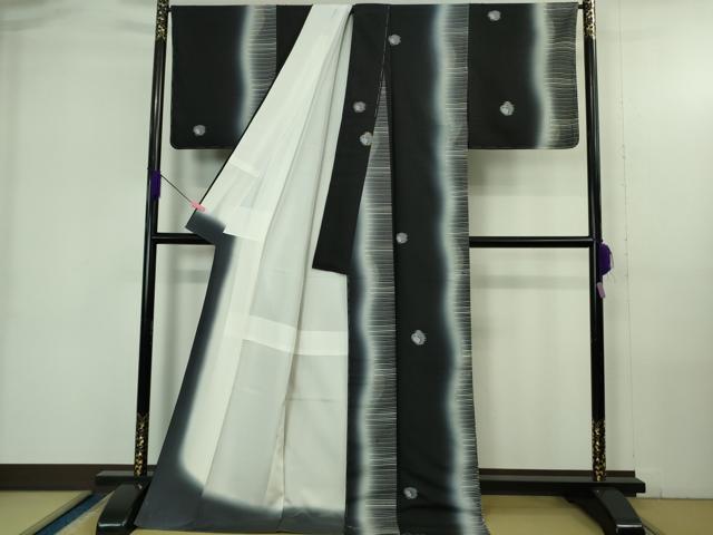 平和屋着物●極上 小紋 よろけ縞 楓 暈し染め 黒地 金銀彩 ロング丈 逸品 未使用 DZAB4325kh6