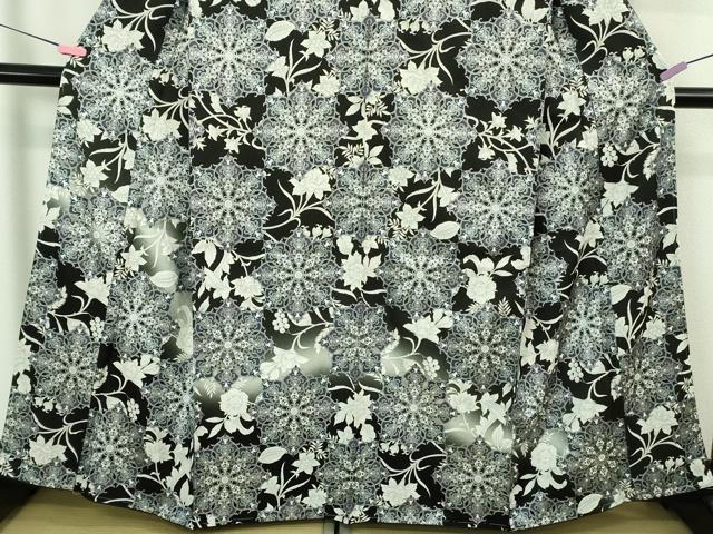 平和屋本店●極上 小紋 正倉院花唐草文 暈し染め 黒地 銀彩 逸品 未使用 DZAB4329kh6