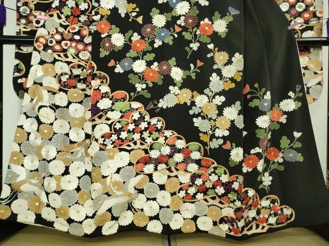 平和屋本店●極上 振袖 刺繍 飛鶴吉祥菊花松紋 黒地 金銀糸 逸品 DZAB4352kh6
