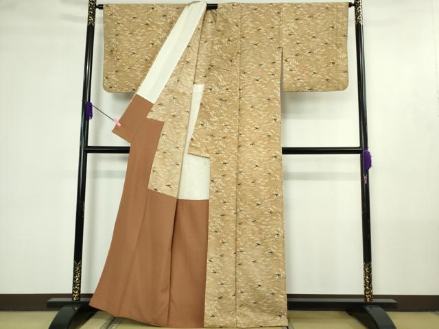 平和屋本店●極上 浦野理一 型染 小紋 紬地 背抜き仕立て 飛鶴文 飴色地 逸品 DZAB4444kh6