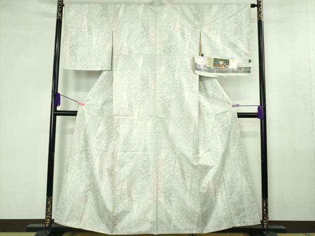 平和屋着物●極上 伝統工芸士 丸野勝寛 染:白井清道 本場大島紬 白大島 名物裂草花文 丸宮織物謹製 証紙付き 逸品 DZAB4478kh6