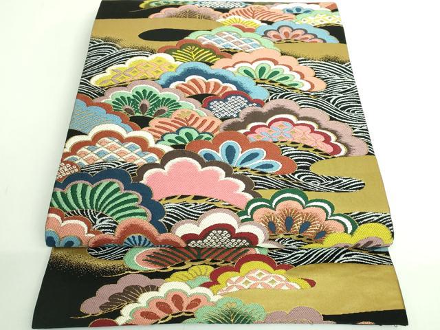 平和屋着物●極上 西陣 白綾苑大庭 六通柄袋帯 吉祥松文 黒地 金糸 逸品 DZAB4557kh6