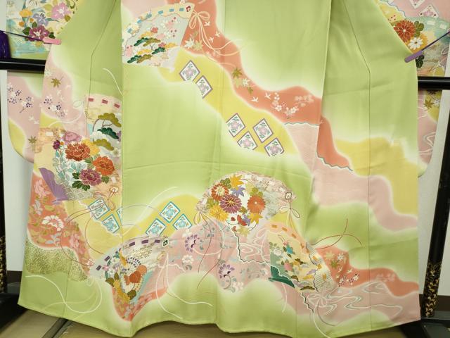 平和屋本店●極上 創業460年・千總 振袖 駒刺繍 檜扇花文 若葉色地 暈し染め 金彩 逸品 DZAB4608kh6