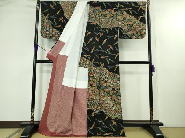 平和屋着物●極上 江戸紅型 五味桂子 訪問着 飛鳥草花文 黒地 鬼しぼ縮緬 反端付き 逸品 未使用 DZAB4634kh6
