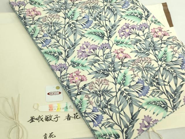 平和屋本店●希少 日本工芸会正会員 釜我敏子 型絵染 銀座もとじ 九寸開き名古屋帯 紬地 香花 上代39万 反端・たとう紙付 逸品 DZAB4807kh6 平和屋本店○希少 日本工芸会正会員 釜我敏子 型絵染 銀座もとじ 九寸