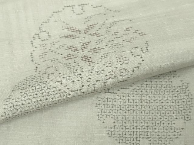 平和屋着物●極上 結城紬 100亀甲 飛び亀甲柄 雪輪重ね 舞葉 素色地 高島屋扱い ロング丈 逸品 DZAB5228kh6
