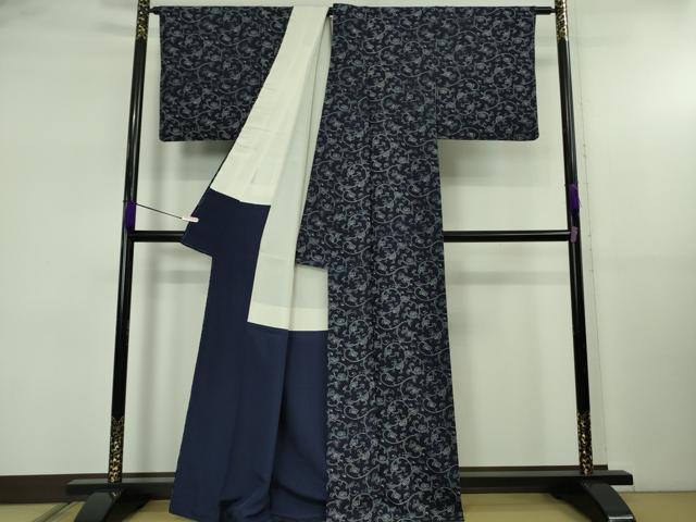 平和屋着物●極上 藍造り国選定無形文化財 藍師・佐藤昭人 染師・堤悌一 小紋 型染 花唐草文 認定証・証紙付き 逸品 DZAB5426kh6