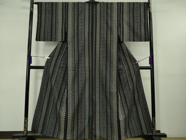 平和屋本店●極上 本場縞大島紬 刺し子 総刺繍 名物裂間道 黒地 やまと誂製 逸品 DZAB5470kh6