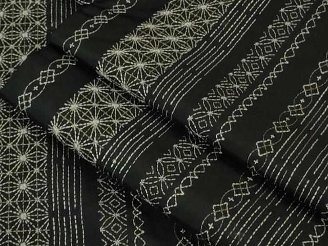 平和屋本店●極上 本場縞大島紬 刺し子 総刺繍 名物裂間道 黒地 やまと誂製 逸品 DZAB5470kh6