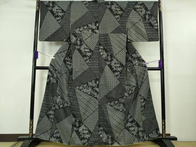平和屋本店●極上 本場大島紬 刺し子 総刺繍 名物裂切嵌 草花文 黒地 逸品 未使用 DZAB5491kh6