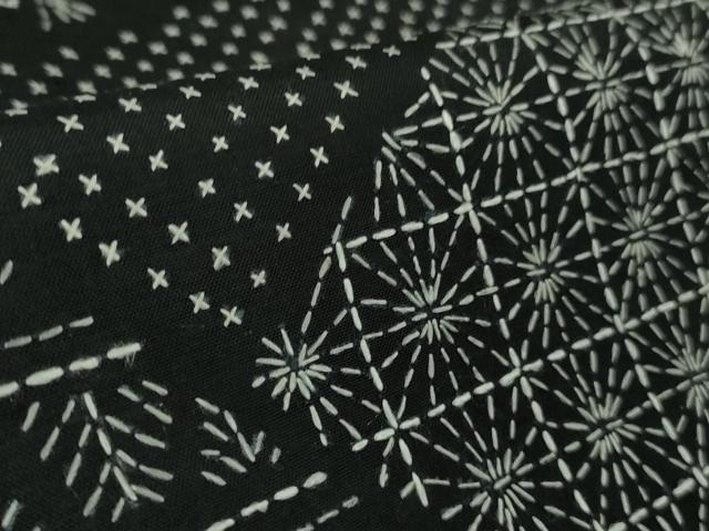 平和屋本店●極上 本場大島紬 刺し子 総刺繍 名物裂切嵌 草花文 黒地 逸品 未使用 DZAB5491kh6