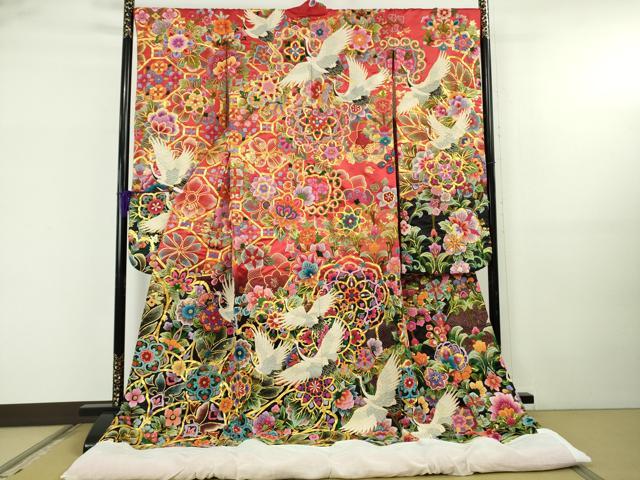 平和屋本店●最高級 中国三大刺繍 相良刺繍 駒刺繍 総刺繍 色打掛 和装 婚礼 結婚式 花嫁 飛鶴花文 暈し染め 金糸 逸品 未使用 DZAB5802kh6