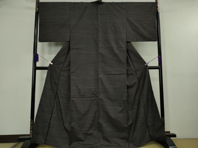 平和屋本店●極上 本場琉球 南風原花織 手織 紬 黒地 やまと金ラベル 逸品 DZAB5848kh6
