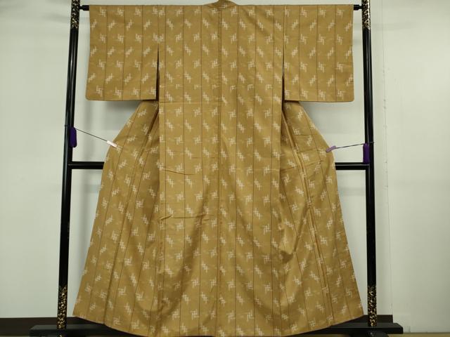 平和屋着物●極上 本場琉球絣 紬 丁字染色地 反端付き 逸品 DZAB6110kh6