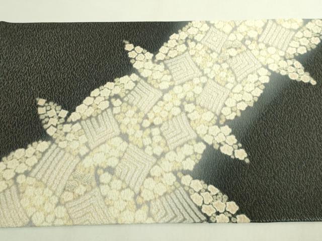平和屋着物●極上 十日町 名門 滝泰謹製 太鼓柄袋帯 襲絞り 相良刺繍 舞花文 銀通し地 逸品 DZAB6619kh6