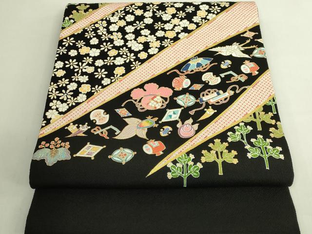 平和屋本店●極上 九寸開き名古屋帯 刺繍 飛鶴宝尽くし花文 蓑亀 黒地 金糸 鬼しぼ縮緬 逸品 DZAB6647kh6