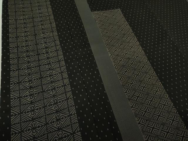 平和屋本店●極上 男性 二代目 川村久太郎 本場縞大島紬 キングサイズ 黒地 逸品 DZAB6816kh6