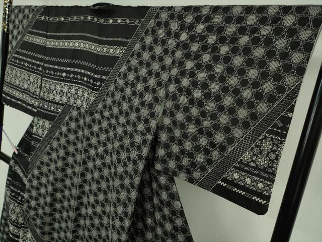 平和屋本店●極上 中国三大刺繍 スワトウ刺繍 汕頭刺繍 刺し子 総刺繍 本場縞大島紬 訪問着 名物裂 黒地 逸品 DZAB6951kh6