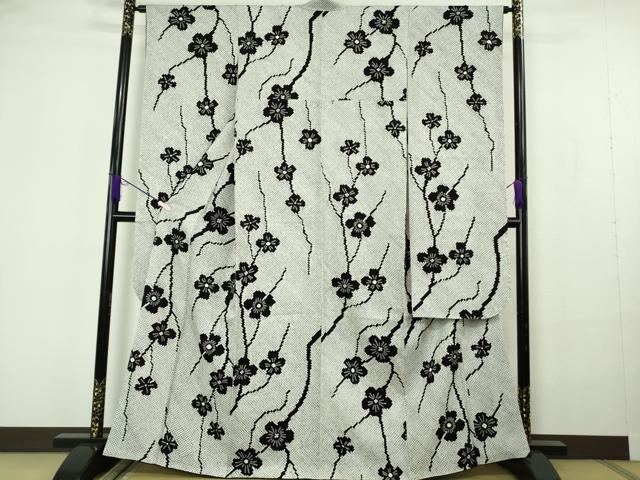 平和屋本店●極上 本疋田絞り 振袖 枝梅 白×黒 ほていや扱い 逸品 DZAB7158kh6