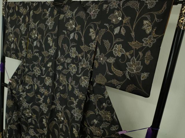 平和屋本店●極上 中国三大刺繍 スワトウ刺繍 汕頭刺繍 刺し子 総刺繍 本場縞大島紬 更紗花文 黒地 逸品 DZAB7205kh6