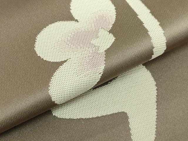 平和屋着物●極上 世界的人形師 辻村寿三郎 ジュサブロー 六通柄袋帯 舞花文 薄い生壁色地 逸品 DZAB7264kh6