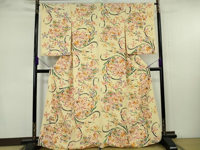 平和屋本店●超希少 染彩芸術の巨匠 皆川月華 ろうけつ染 小紋 刺繍 花唐草文 砥粉色地 金糸 逸品 DZAB7377kh6